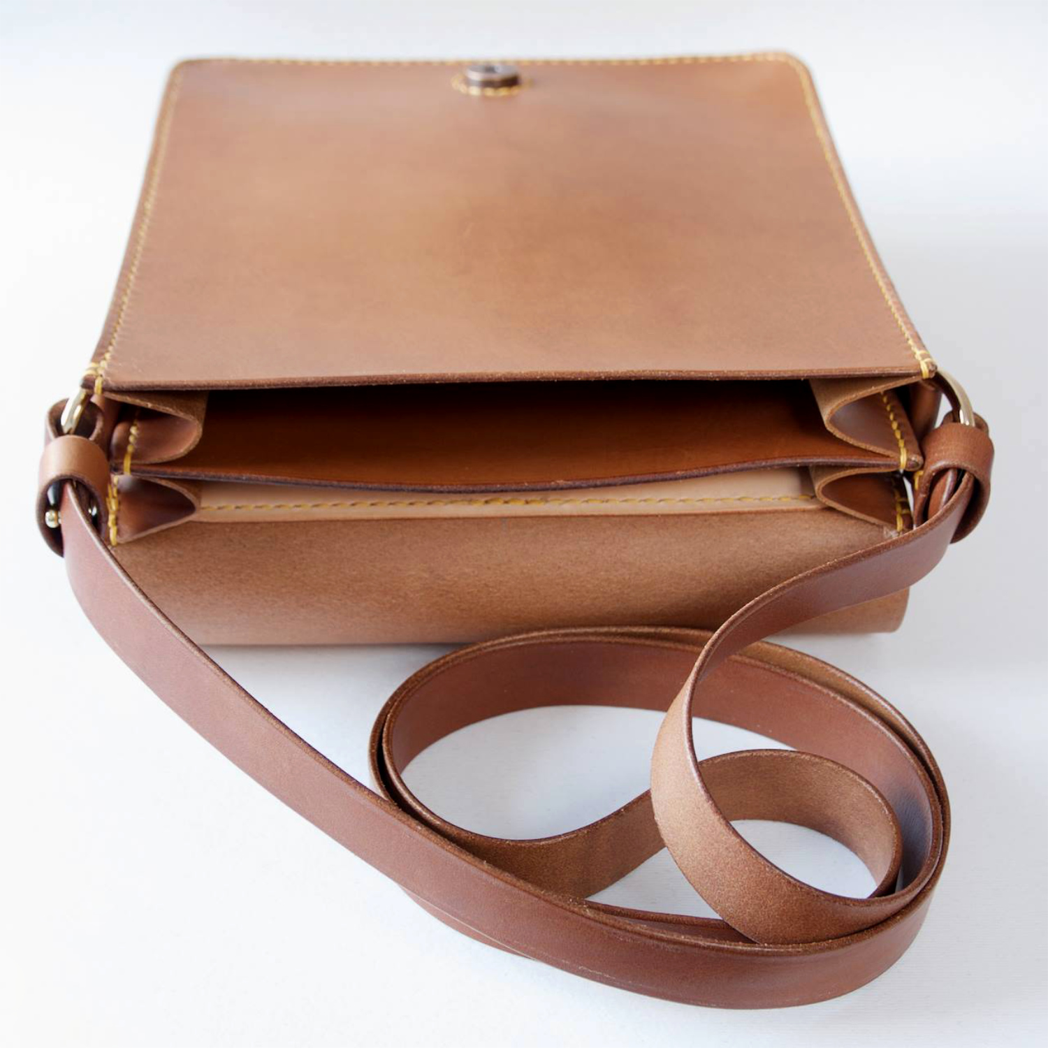 leather messenger bag with cover all flap inside view